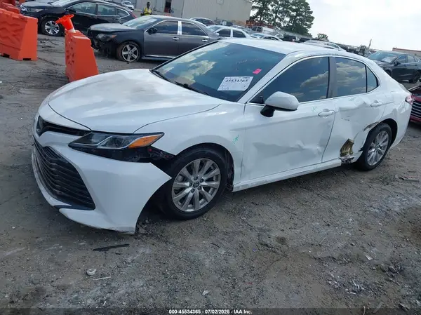4T1C11AKXLU370574 2020 TOYOTA CAMRY - Image 2