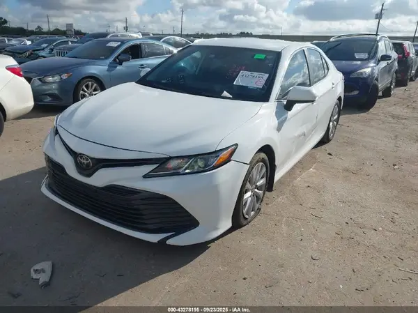 4T1C11AKXLU385740 2020 TOYOTA CAMRY - Image 2