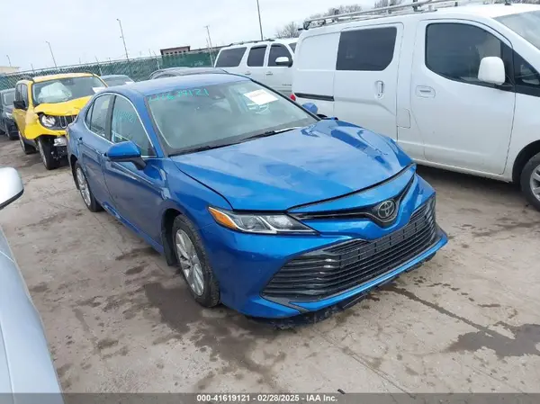 4T1C11AKXLU401967 2020 TOYOTA CAMRY - Image 1