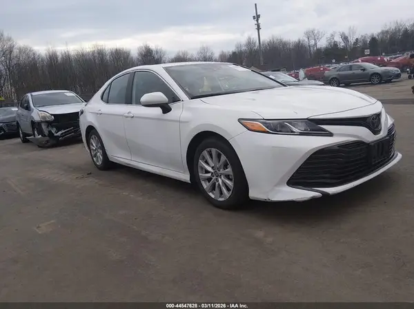 4T1C11AKXLU502457 2020 TOYOTA CAMRY - Image 1