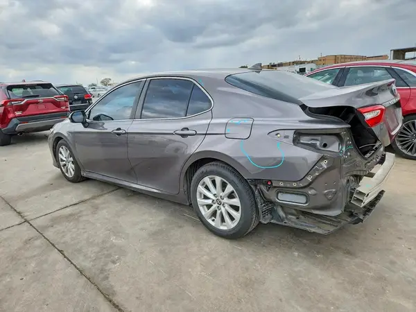 4T1C11AKXLU503995 2020 TOYOTA CAMRY - Image 2