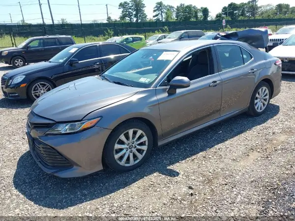 4T1C11AKXLU862151 2020 TOYOTA CAMRY - Image 2
