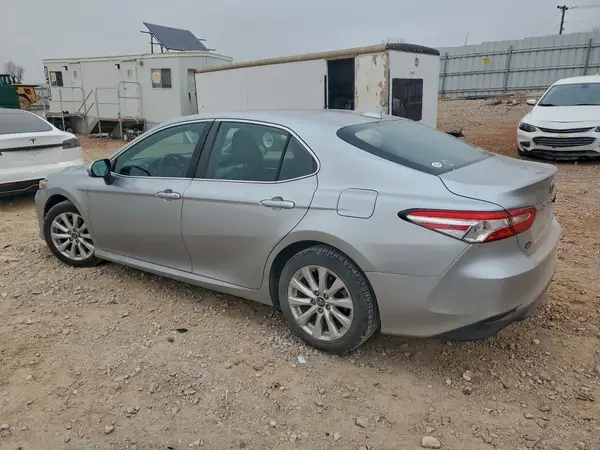 4T1C11AKXLU870637 2020 TOYOTA CAMRY - Image 2