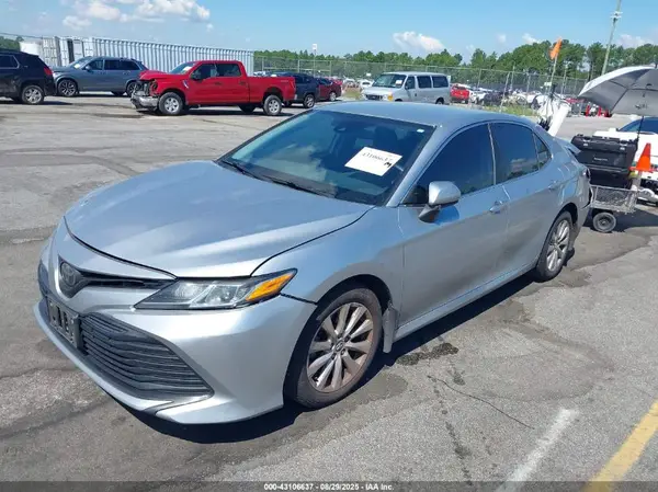 4T1C11AKXLU883386 2020 TOYOTA CAMRY - Image 2