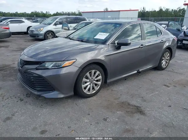 4T1C11AKXLU887521 2020 TOYOTA CAMRY - Image 2