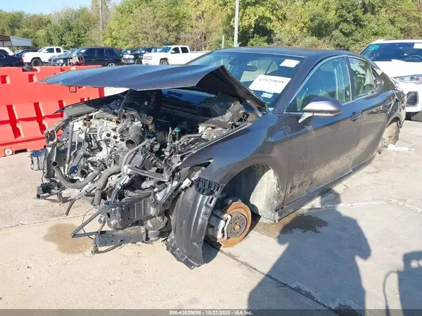 4T1C11AKXLU929153 2020 TOYOTA CAMRY - Image 2
