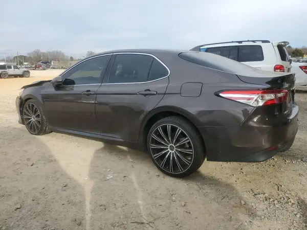 4T1C11AKXLU932599 2020 TOYOTA CAMRY - Image 2