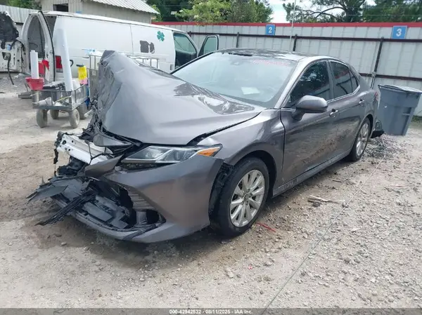 4T1C11AKXLU936636 2020 TOYOTA CAMRY - Image 2