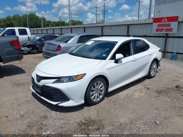 4T1C11AKXLU936684 2020 TOYOTA CAMRY - Image 2
