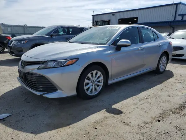 4T1C11AKXLU939701 2020 TOYOTA CAMRY - Image 1