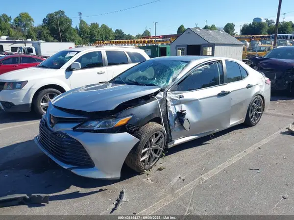 4T1C11AKXLU943909 2020 TOYOTA CAMRY - Image 2