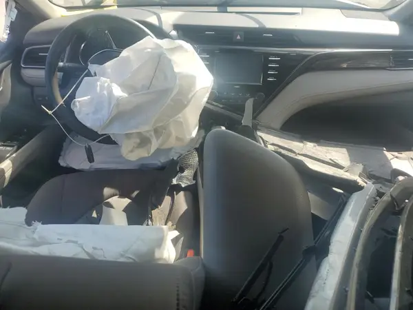 4T1C11AKXLU949645 2020 TOYOTA CAMRY - Image 8