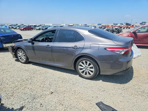 4T1C11AKXLU968583 2020 TOYOTA CAMRY - Image 2