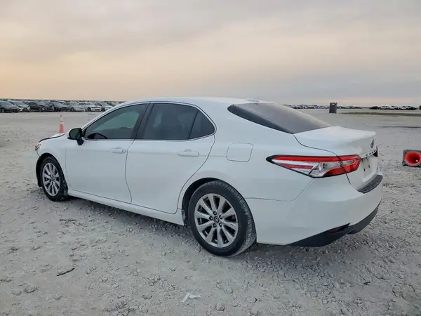 4T1C11AKXLU974352 2020 TOYOTA CAMRY - Image 2