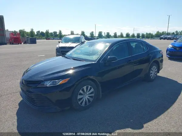 4T1C11AKXLU978725 2020 TOYOTA CAMRY - Image 2