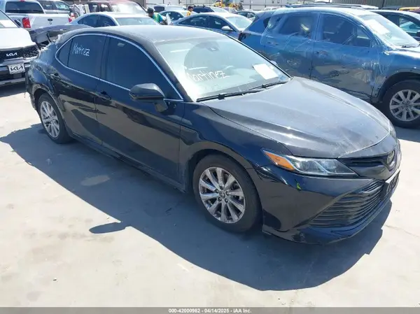 4T1C11AKXLU984010 2020 TOYOTA CAMRY - Image 1