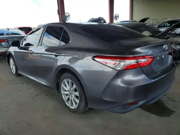 4T1C11AKXLU998666 2020 TOYOTA CAMRY - Image 2