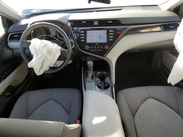 4T1C11AKXLU999056 2020 TOYOTA CAMRY - Image 8