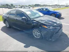 4T1C11AKXMU412582 2021 TOYOTA CAMRY