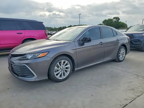 4T1C11AKXMU412890 2021 TOYOTA CAMRY - Image 1