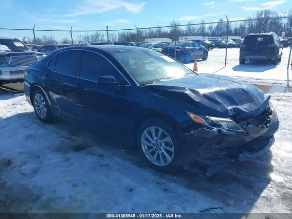 4T1C11AKXMU436719 2021 TOYOTA CAMRY - Image 1