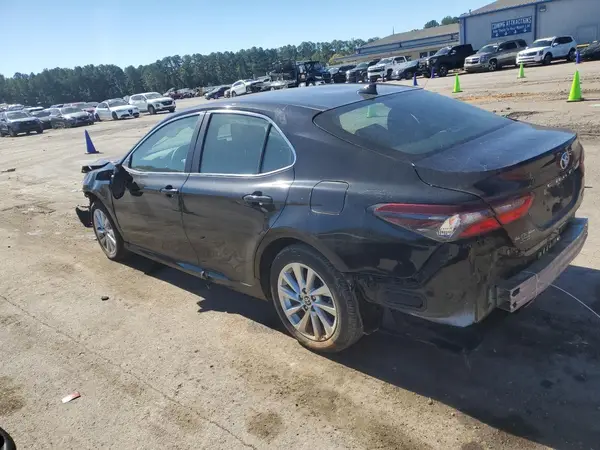 4T1C11AKXMU439913 2021 TOYOTA CAMRY - Image 2