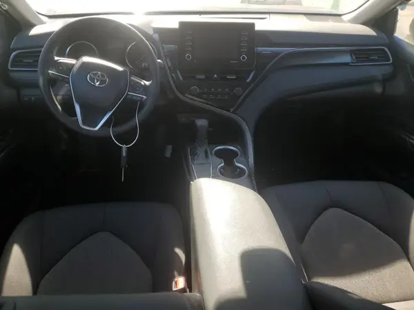 4T1C11AKXMU439913 2021 TOYOTA CAMRY - Image 8
