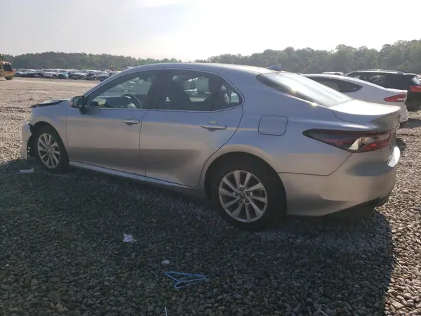 4T1C11AKXMU451916 2021 TOYOTA CAMRY - Image 2