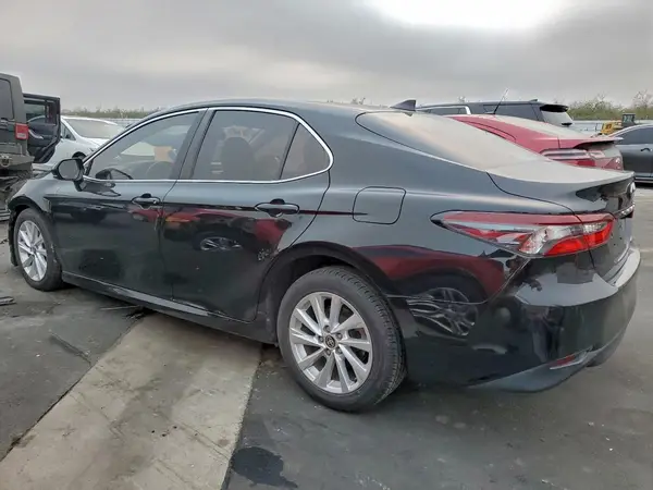 4T1C11AKXMU453553 2021 TOYOTA CAMRY - Image 2