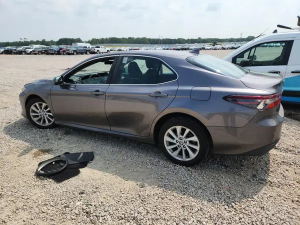 4T1C11AKXMU454766 2021 TOYOTA CAMRY - Image 2