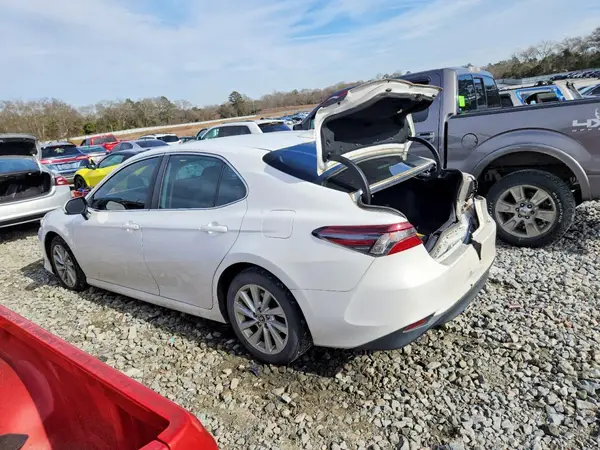 4T1C11AKXMU458834 2021 TOYOTA CAMRY - Image 2