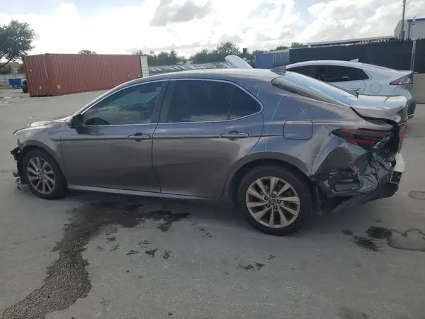 4T1C11AKXMU473804 2021 TOYOTA CAMRY - Image 2
