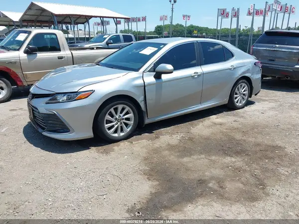 4T1C11AKXMU493292 2021 TOYOTA CAMRY - Image 2