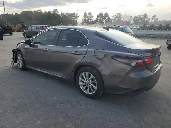 4T1C11AKXMU519759 2021 TOYOTA CAMRY - Image 2