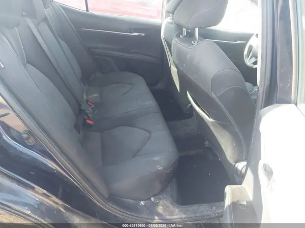 4T1C11AKXMU523889 2021 TOYOTA CAMRY - Image 8