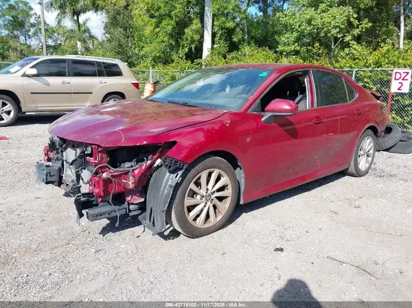 4T1C11AKXMU550039 2021 TOYOTA CAMRY - Image 2