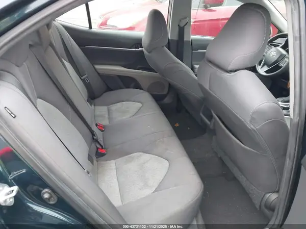 4T1C11AKXMU558562 2021 TOYOTA CAMRY - Image 8