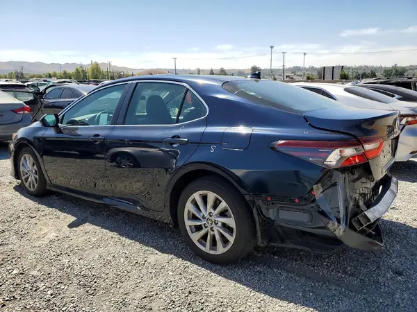 4T1C11AKXMU576141 2021 TOYOTA CAMRY - Image 2