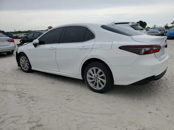 4T1C11AKXMU584451 2021 TOYOTA CAMRY - Image 2