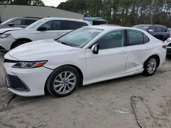 4T1C11AKXMU590010 2021 TOYOTA CAMRY - Image 1