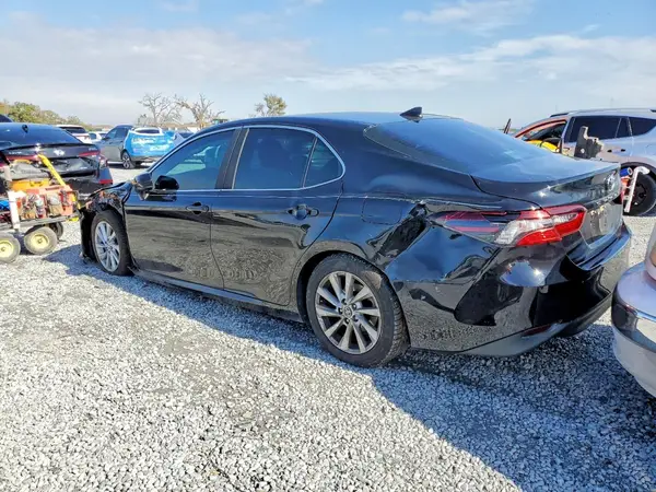 4T1C11AKXMU596986 2021 TOYOTA CAMRY - Image 2