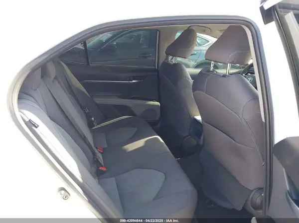 4T1C11AKXMU597300 2021 TOYOTA CAMRY - Image 8