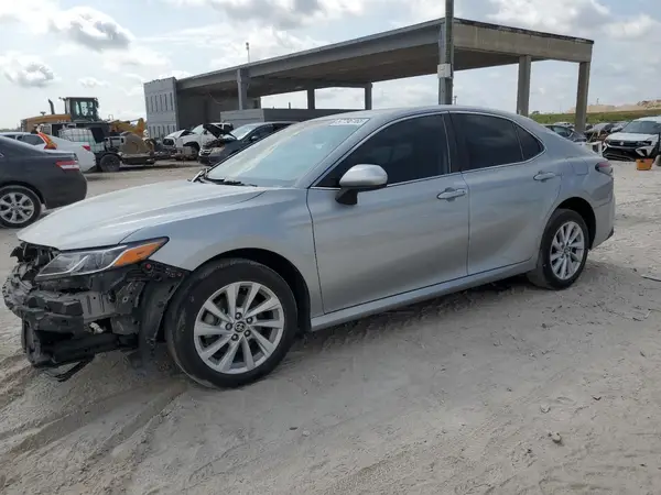 4T1C11AKXMU599757 2021 TOYOTA CAMRY - Image 1