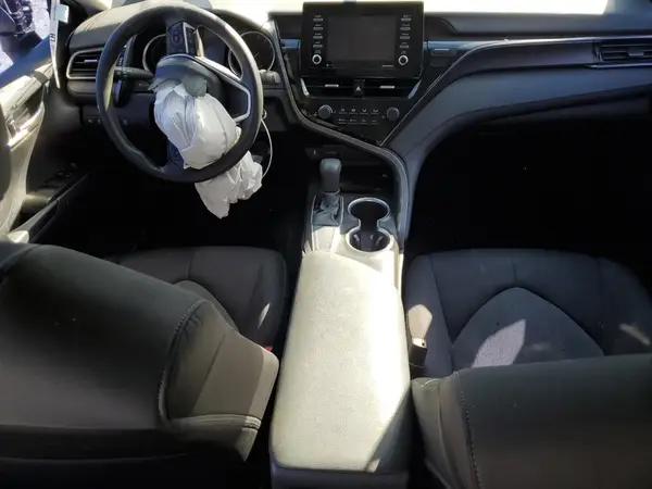 4T1C11AKXMU601796 2021 TOYOTA CAMRY - Image 8