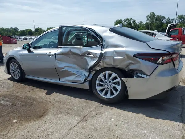 4T1C11AKXMU602804 2021 TOYOTA CAMRY - Image 2