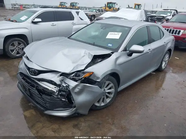 4T1C11AKXMU604181 2021 TOYOTA CAMRY - Image 2