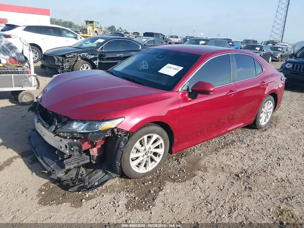 4T1C11AKXMU604424 2021 TOYOTA CAMRY - Image 2