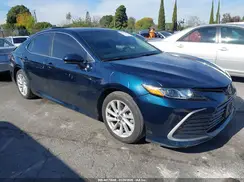 4T1C11AKXMU613088 2021 TOYOTA CAMRY