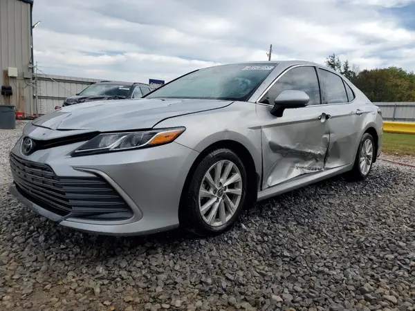 4T1C11AKXNU048195 2022 TOYOTA CAMRY - Image 1