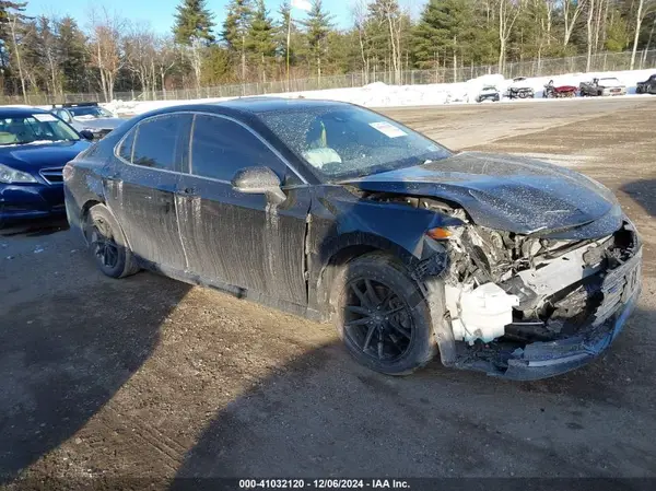 4T1C11AKXNU048228 2022 TOYOTA CAMRY - Image 1